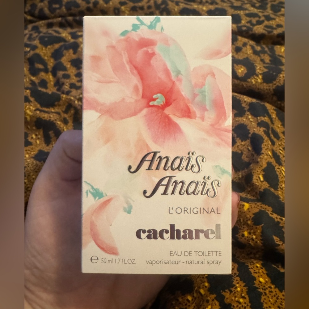 Brand New- in box-Anaïs Anaïs L'Original Perfume - Pink Floral